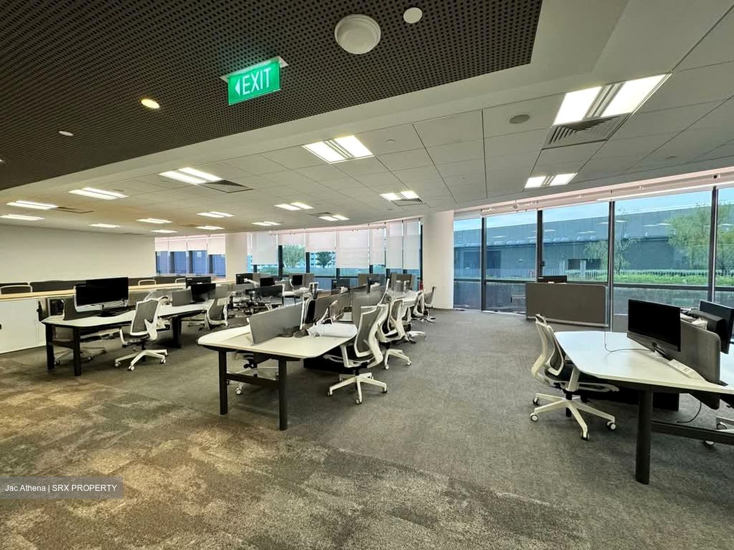 Woods Square (D25), Office #563994141